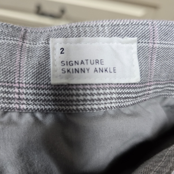 GAP Gray Plaid Skinny Ankle Pants - Size 2 - Picture 6 of 7